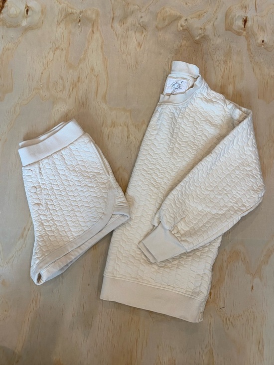 Anthropologie Other - Anthropologie Quilted Cream Pullover & Short Set
